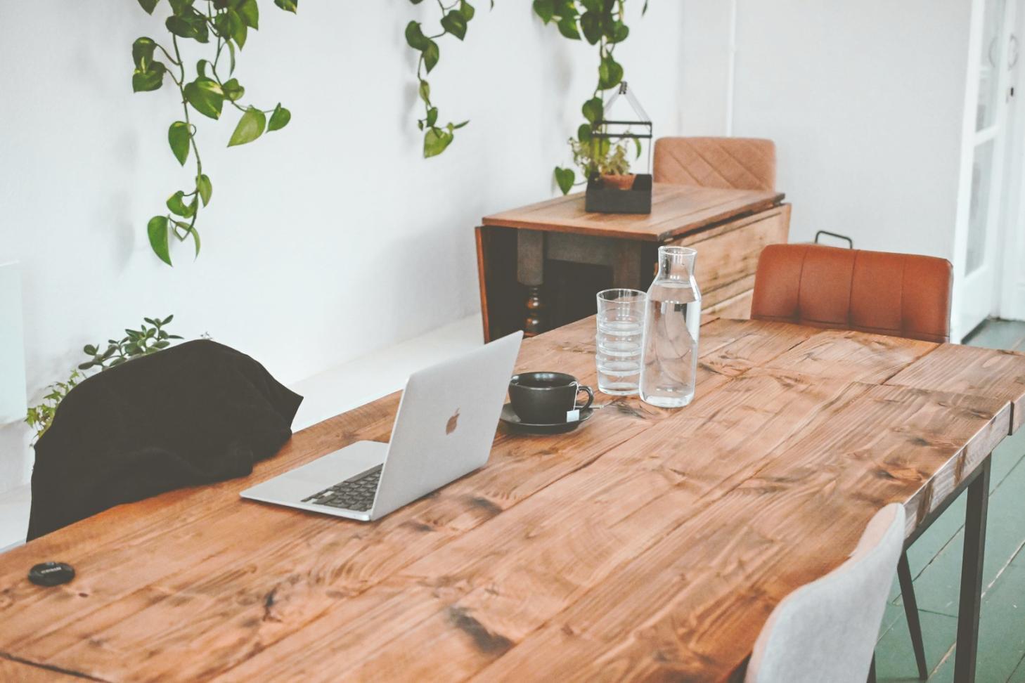 Financial analysis workspace with working capital documentation